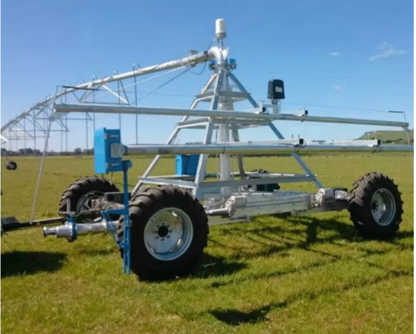 Linear & Rotating Irrigation/ Towing Irrigation Machine with Four Wheels